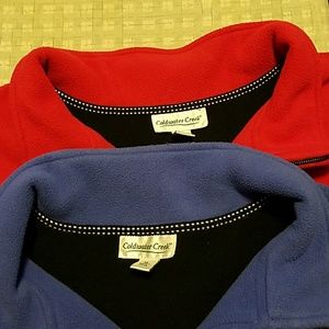 EUC lot of 2 fleece zip top with pockets